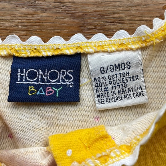 6/9 mo baby girl romper - Picture 2 of 3